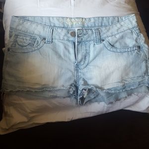MOSSIMO JEAN SHORTS